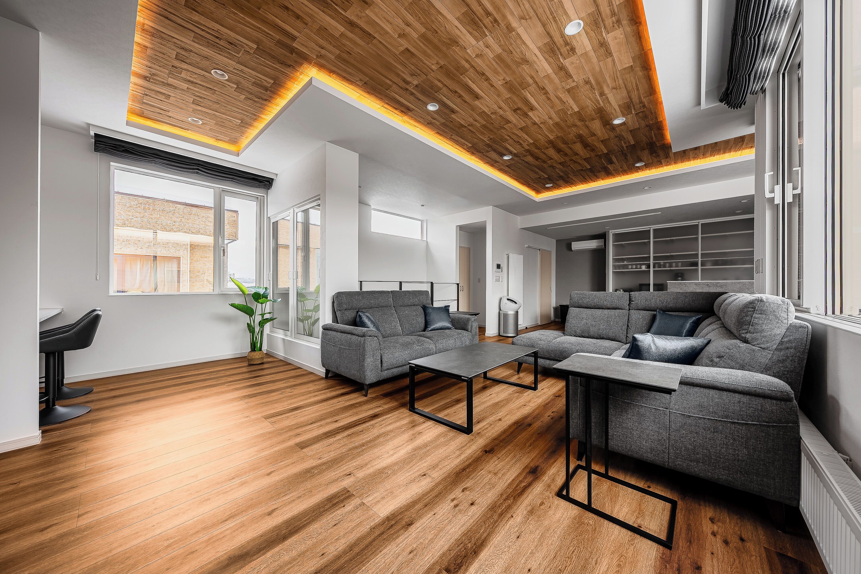 Apartment | Living room | 85-inch flat-screen TV with digital channels, TV