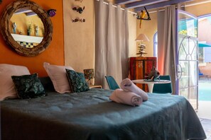 Iron/ironing board, internet - Studio L'ANNEXE with shared pool (FLAYOSC)