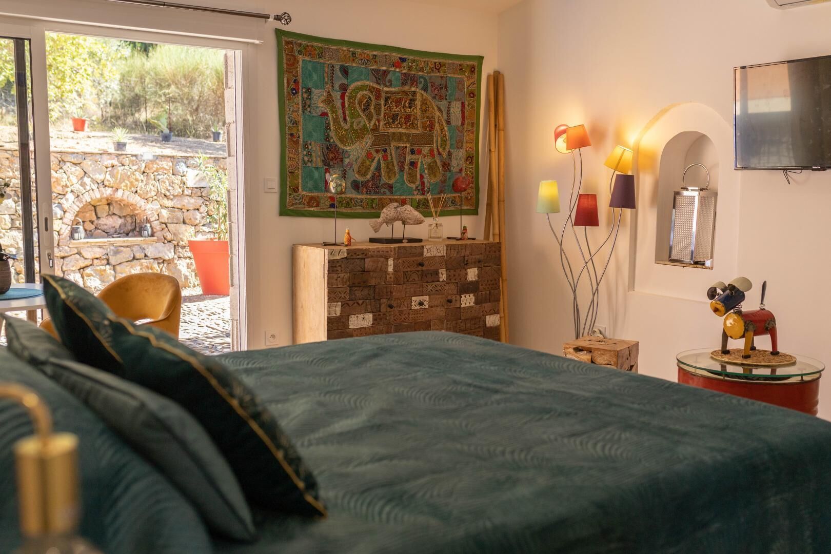 Fer et planche à repasser, accès Internet