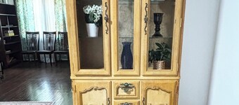 Charming mini suite with enclosed porch for early morning coffee and relaxation