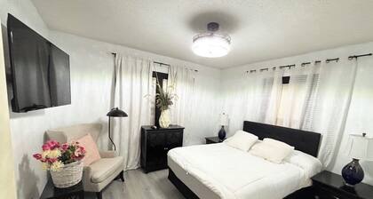 Charming home can sleep up to 7 people and offers FREE parking and FREE coffee
