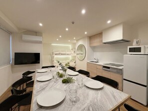 Living area - b hotel Tekkyodo (Hiroshima)