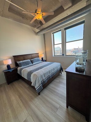 2 makuuhuonetta, silitysrauta/-lauta, Wi-Fi, vuodevaatteet