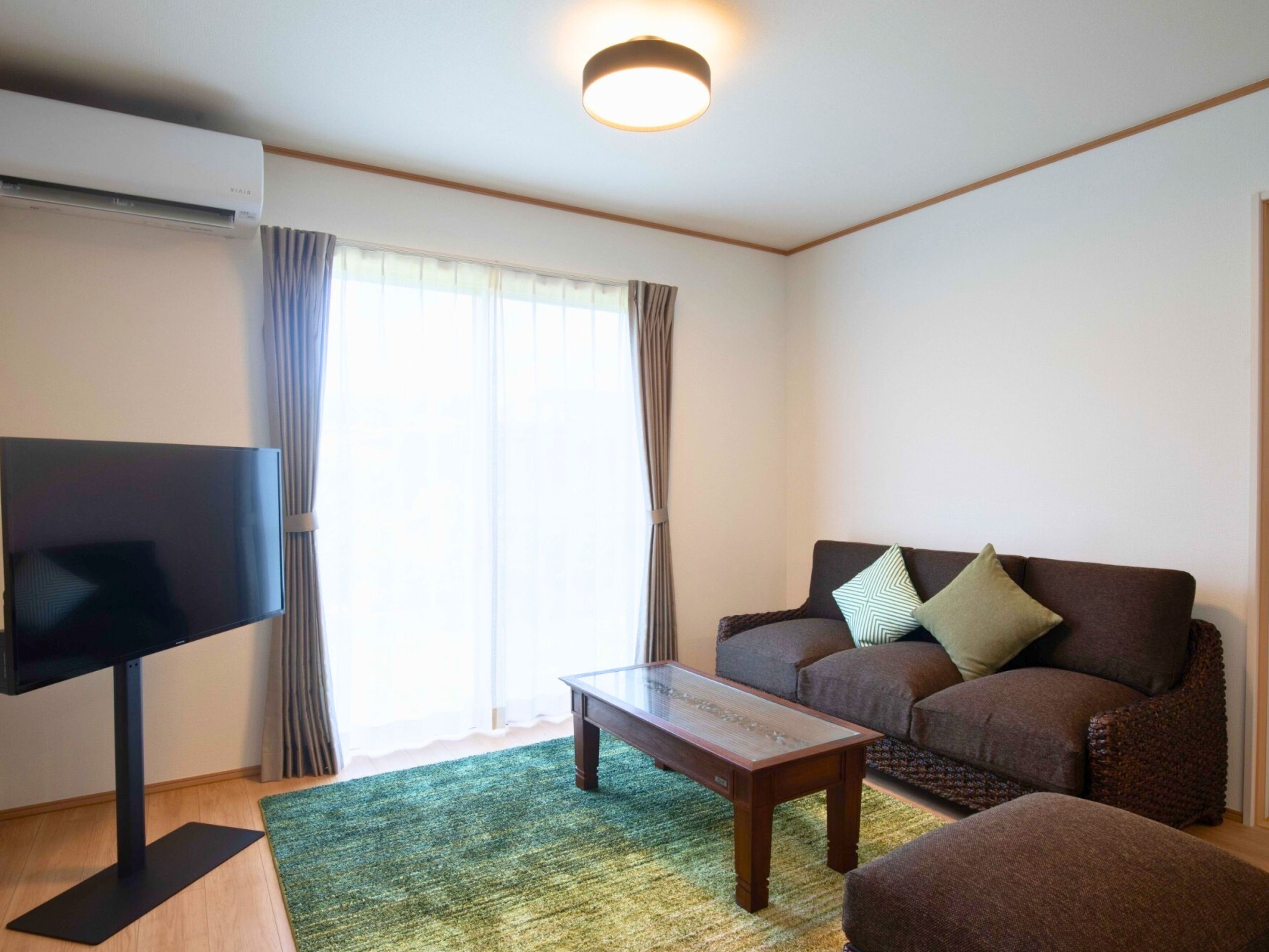 Desk, laptop workspace, iron/ironing board, free WiFi