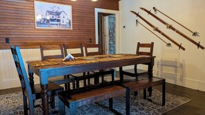 Dining - S'More the Merrier! 3BR/3BA Indian Lake escape. Year round family memories & fun (Indian Lake)