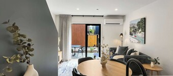 Brand New Retreat | Walk to Shops | Ski Base