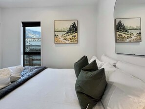 3 chambres, fer et planche à repasser, Wi-Fi, draps fournis