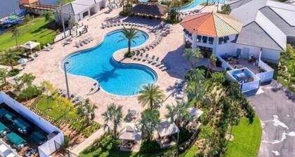 Minutes to Disney, Water View, Lazy River, Disney-Themed Rooms