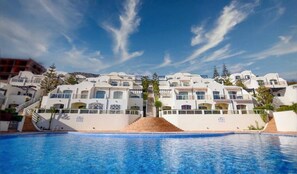 Pool - APPARTEMENT PRESTIGE – CIEL & MER (agadir)