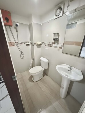 Kamar Double | Kamar mandi