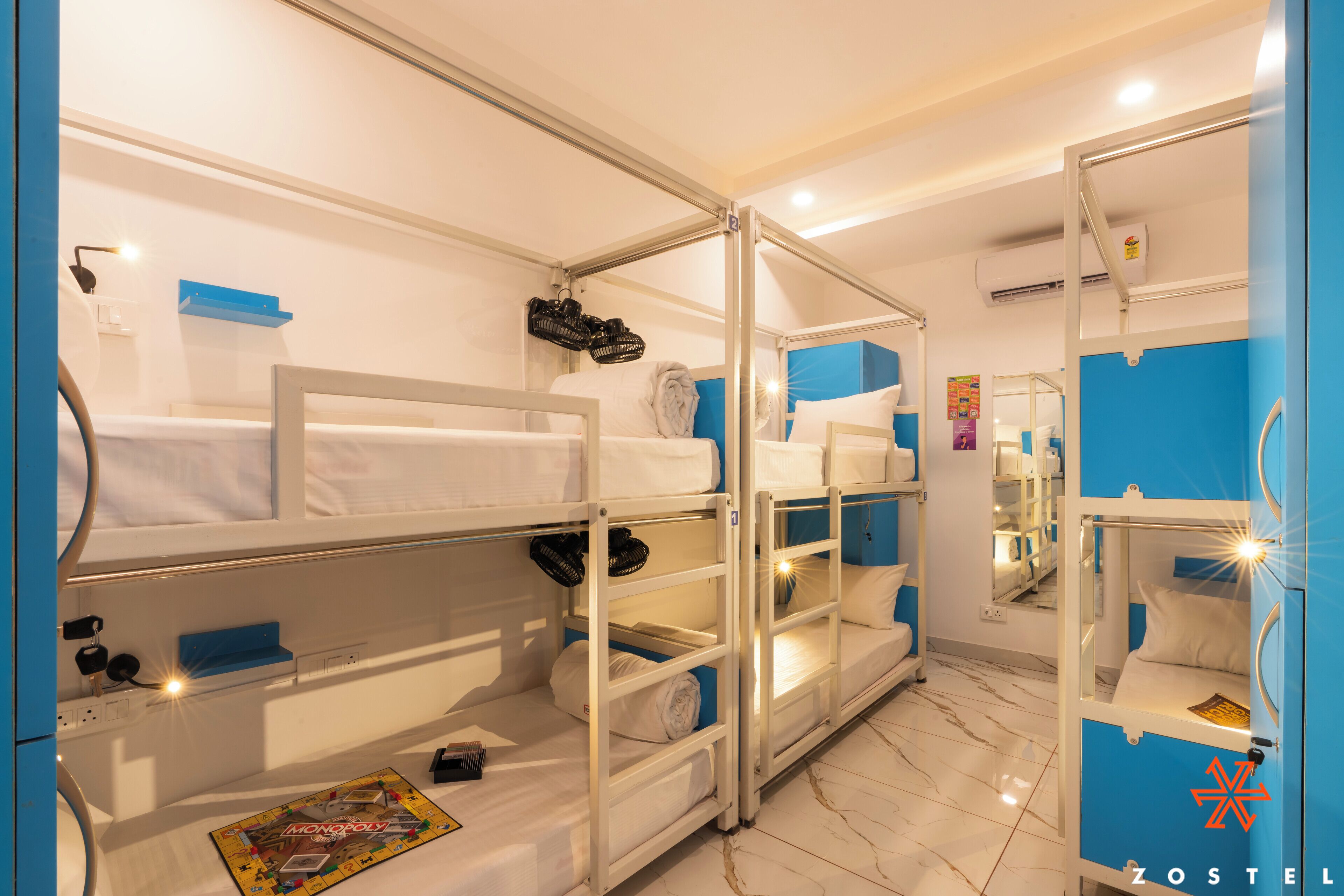 Deluxe 6 Bed Mixed Dorm