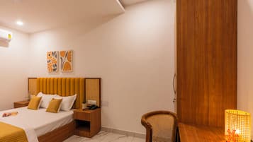 Deluxe Private Room | Free WiFi