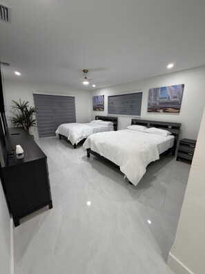 Iron/ironing board, WiFi, bed sheets - Charming Fort Myers Beach Escape 2BR/2BA Near Sand & Sun restaurants and fun. (Fort Myers Beach)