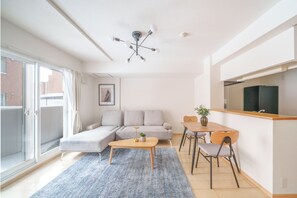 Apartment | Living area - E-US NAEBO STATION 102 (Sapporo)