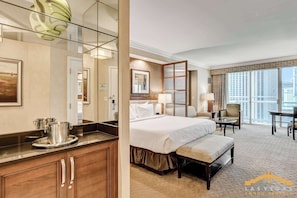 Desk, iron/ironing board, WiFi, bed sheets - MGM Signature-14-605 Strip View Balcony Studio (Las Vegas)