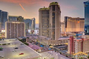 Exterior - MGM Signature-14-605 Strip View Balcony Studio (Las Vegas)