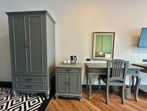 Coffre-fort, rideaux d’obscurcissement, accès au Wi-Fi (inclus)