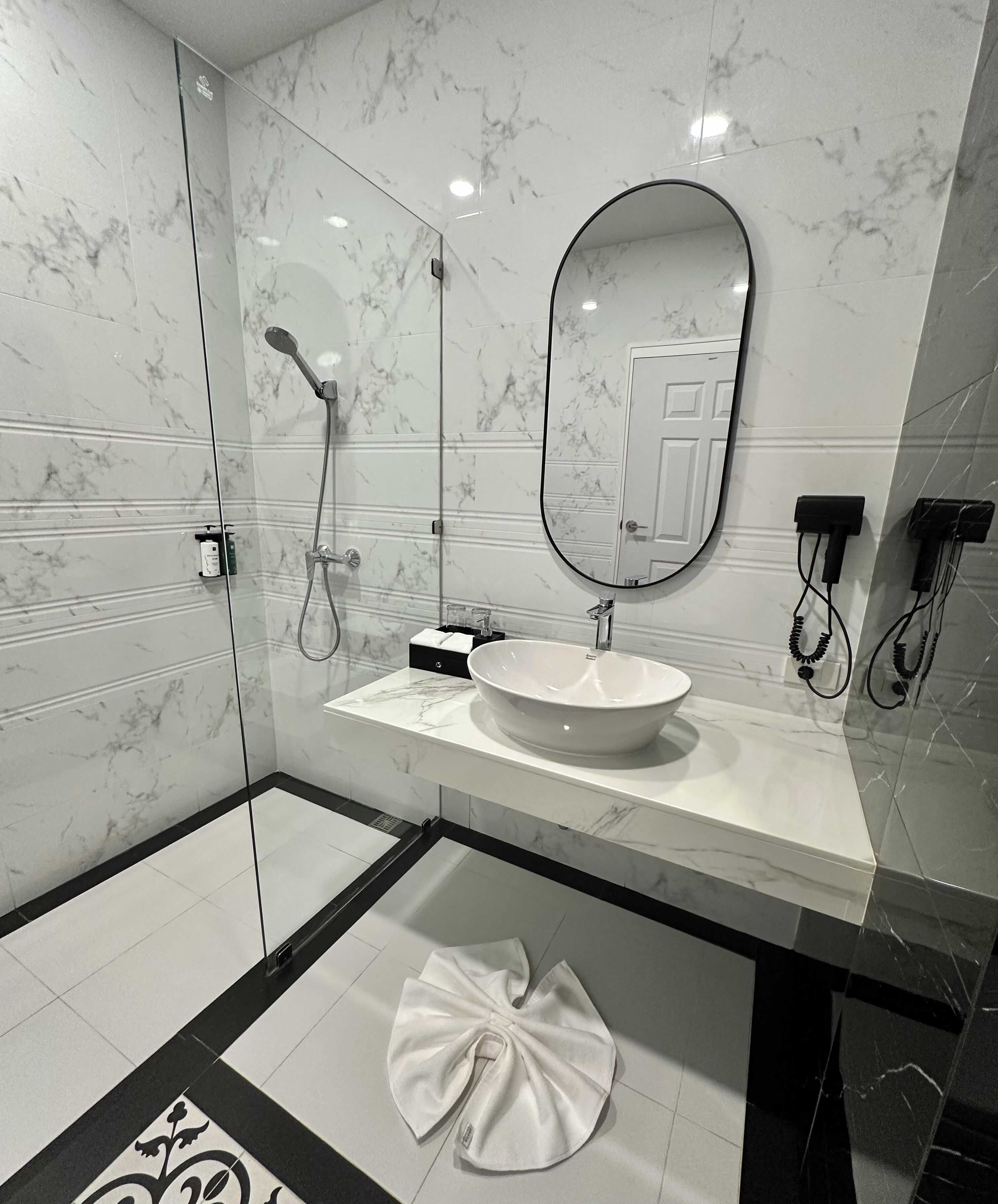 In-room safe, blackout curtains, free WiFi