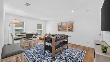 Spielezimmer