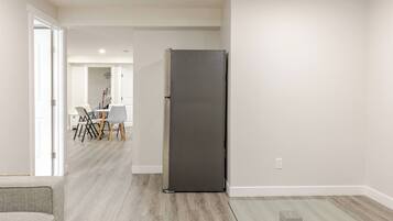 Apartment, 2 Bedrooms | Interior