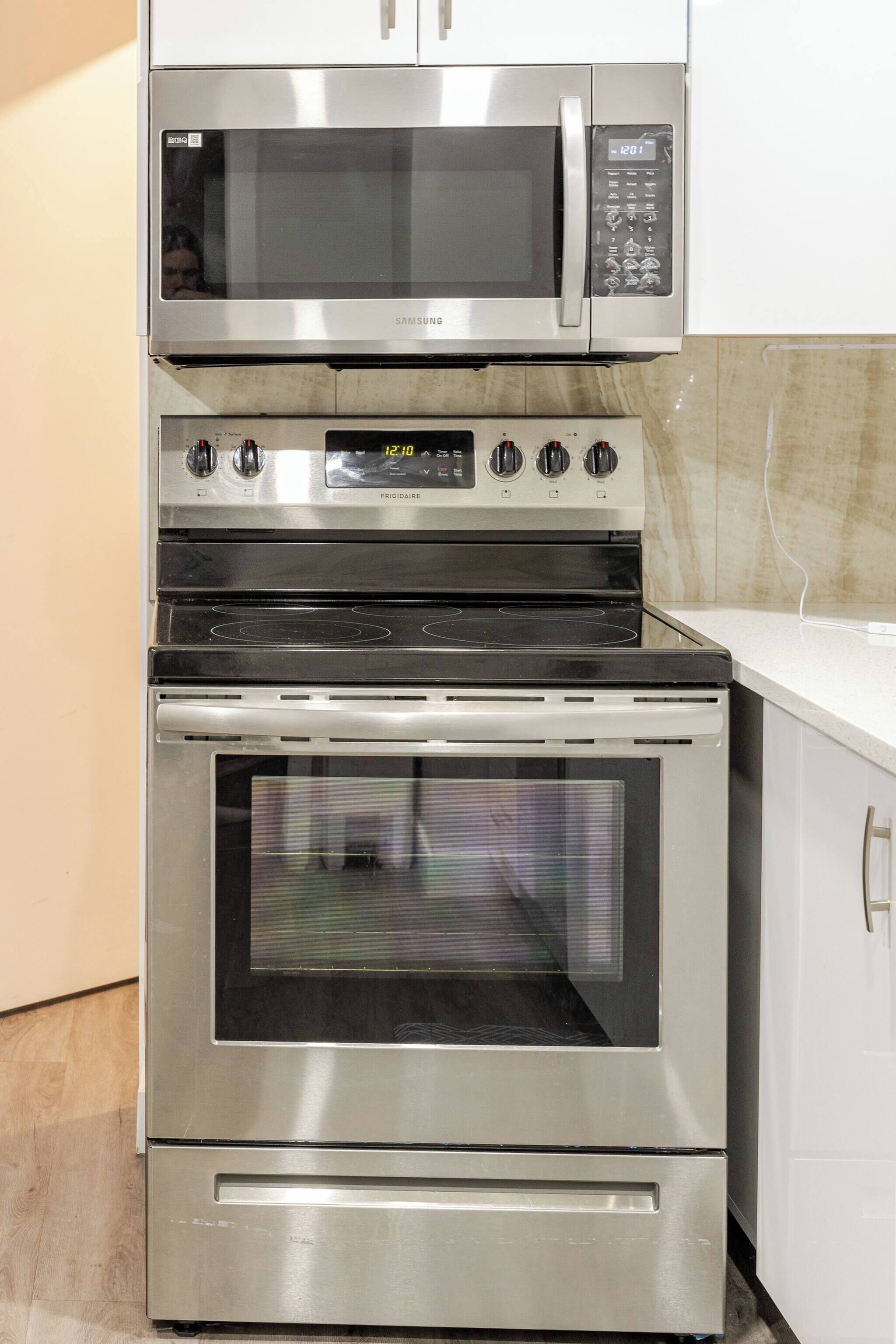 Apartment, 2 Bedrooms | Private kitchen