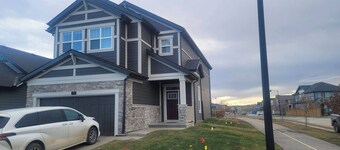 A Cozy Home Away From Home at South East Calgary