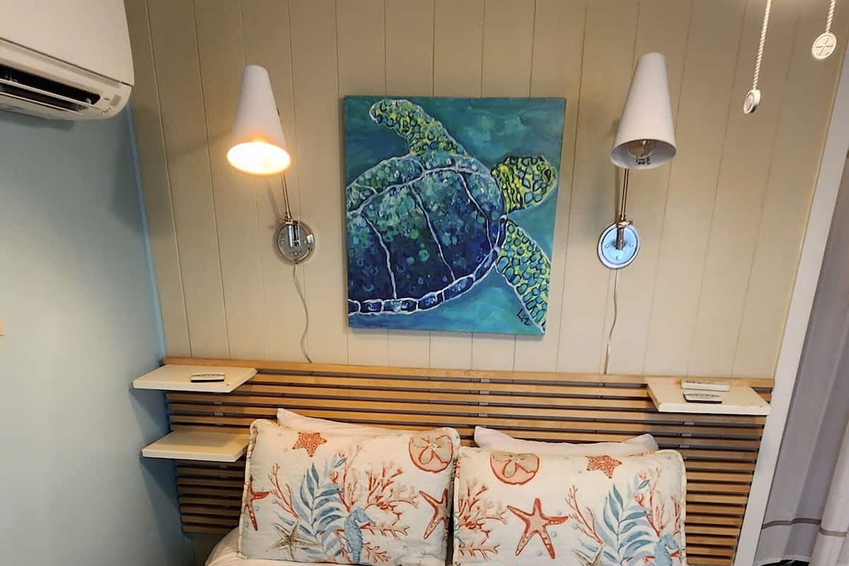 Iron/ironing board, free WiFi