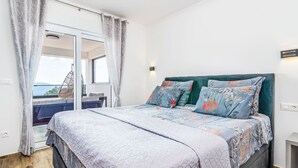 2 bedrooms, Internet - Ria with heated pool by Interhome (Trogir)