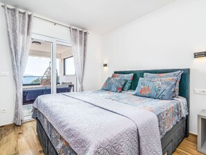 2 bedrooms, Internet - Ria with heated pool by Interhome (Trogir)
