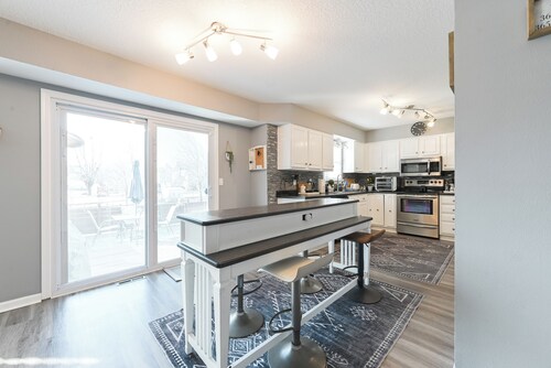 Spacious 4-bedroom house in Ankeny. For family, friends and business travelers