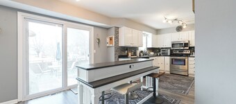 Spacious 4-bedroom house in Ankeny. For family, friends and business travelers