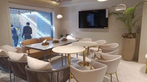 Dining - The Pam Dormstel - Vadodara (Vadodara)