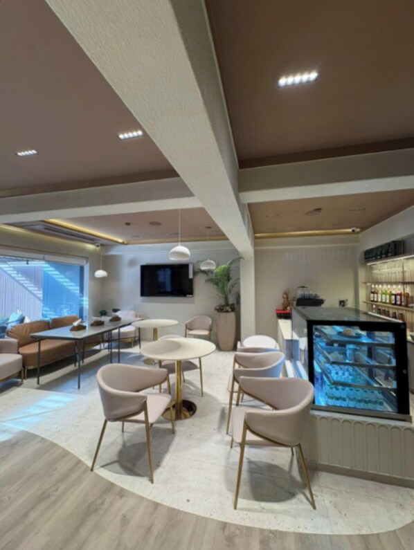 Gambar tidak terklasifikasi, 1 dari 12, tombol