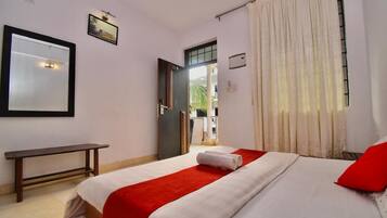 Quarto quádruplo conforto, sacada | Wi-Fi de cortesia