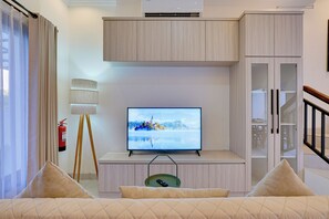 Villa, erkély, kilátással a medencére | Széf a szobában és gyerekágy/csecsemőágy (felár ellenében)