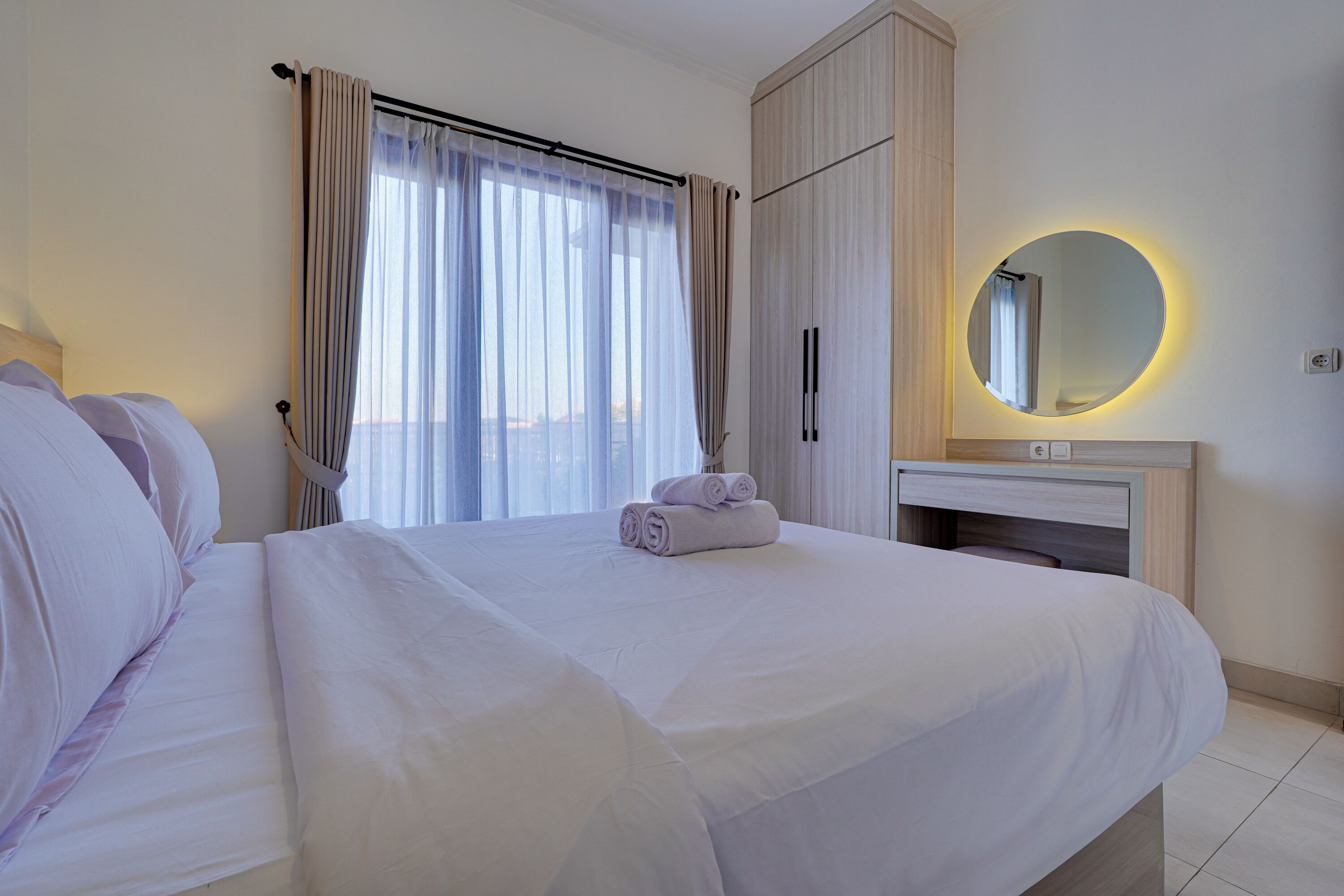 Vila, sacada, vista para a piscina | Cofres nos quartos, berços (sobretaxa), Wi-Fi de cortesia, roupa de cama