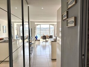Interior - Les Cascadelles by Interhome (Cogolin)