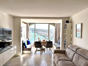 TV - Les Cascadelles by Interhome (Cogolin)