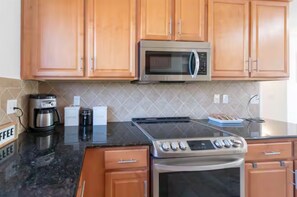 Private kitchen -  Optional heated pool- 3-bedroom house in peaceful Surprise with AC (Surprise)