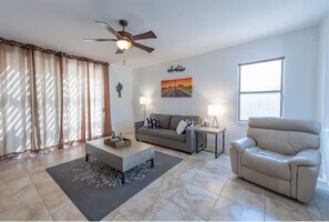 Living area -  Optional heated pool- 3-bedroom house in peaceful Surprise with AC (Surprise)