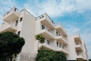 Exterior - THE TERRACE, a Creative Escape in the Heart of Kigali (Kigali)