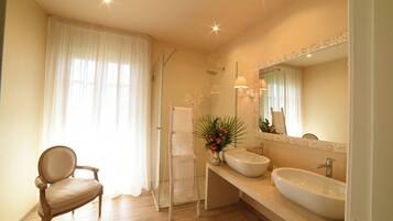 Villa familiare, 3 camere da letto, balcone (Villa Nina Luxury With Pool) | Bagno