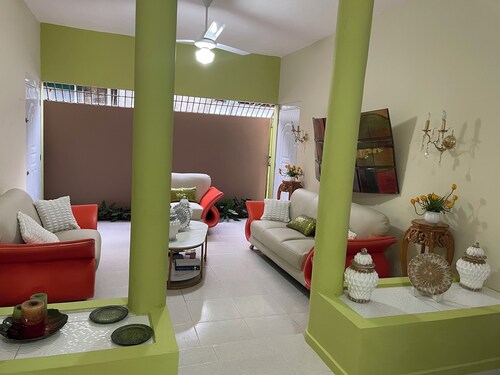 House 30 minutes from the beach of punta Rusia and the inlet 3 bedrooms and 2 bathrooms.