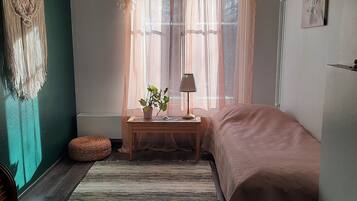 9 Schlafzimmer, Bügeleisen/Bügelbrett, WLAN, Bettwäsche