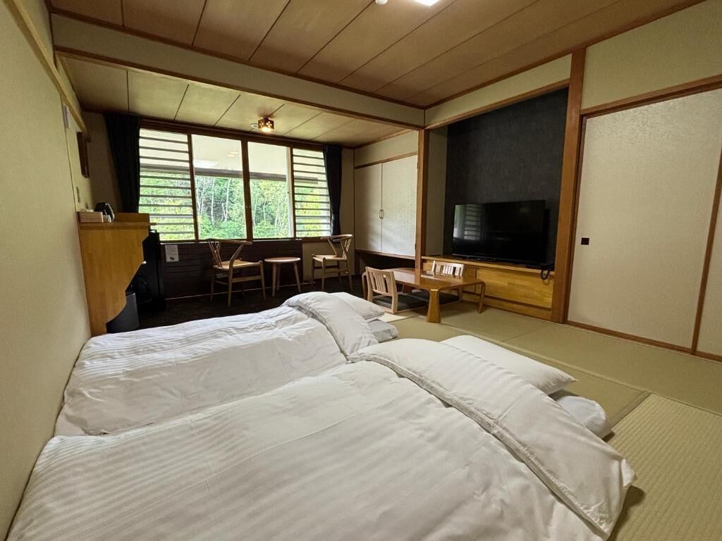 Coffres-forts dans les chambres, bureau, rideaux occultants