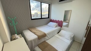 Iron/ironing board, WiFi, bed sheets - Ocean View on the 20th Floor | Rooftop with Jacuzzi | 1 Block from the Beach | (Maceió)