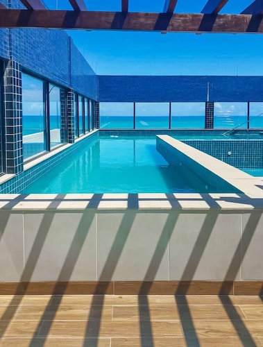 Ocean View on the 20th Floor | Rooftop with Jacuzzi | 1 Block from the Beach |