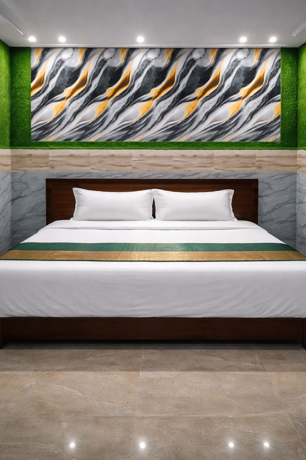 Hypo-allergenic bedding, desk, soundproofing, free WiFi