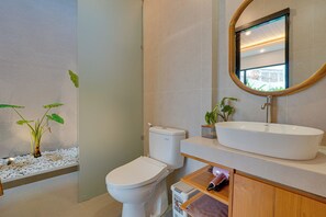 Villa, Pool View | Bathroom | Shower - Villa Dome - Sanur (Denpasar)