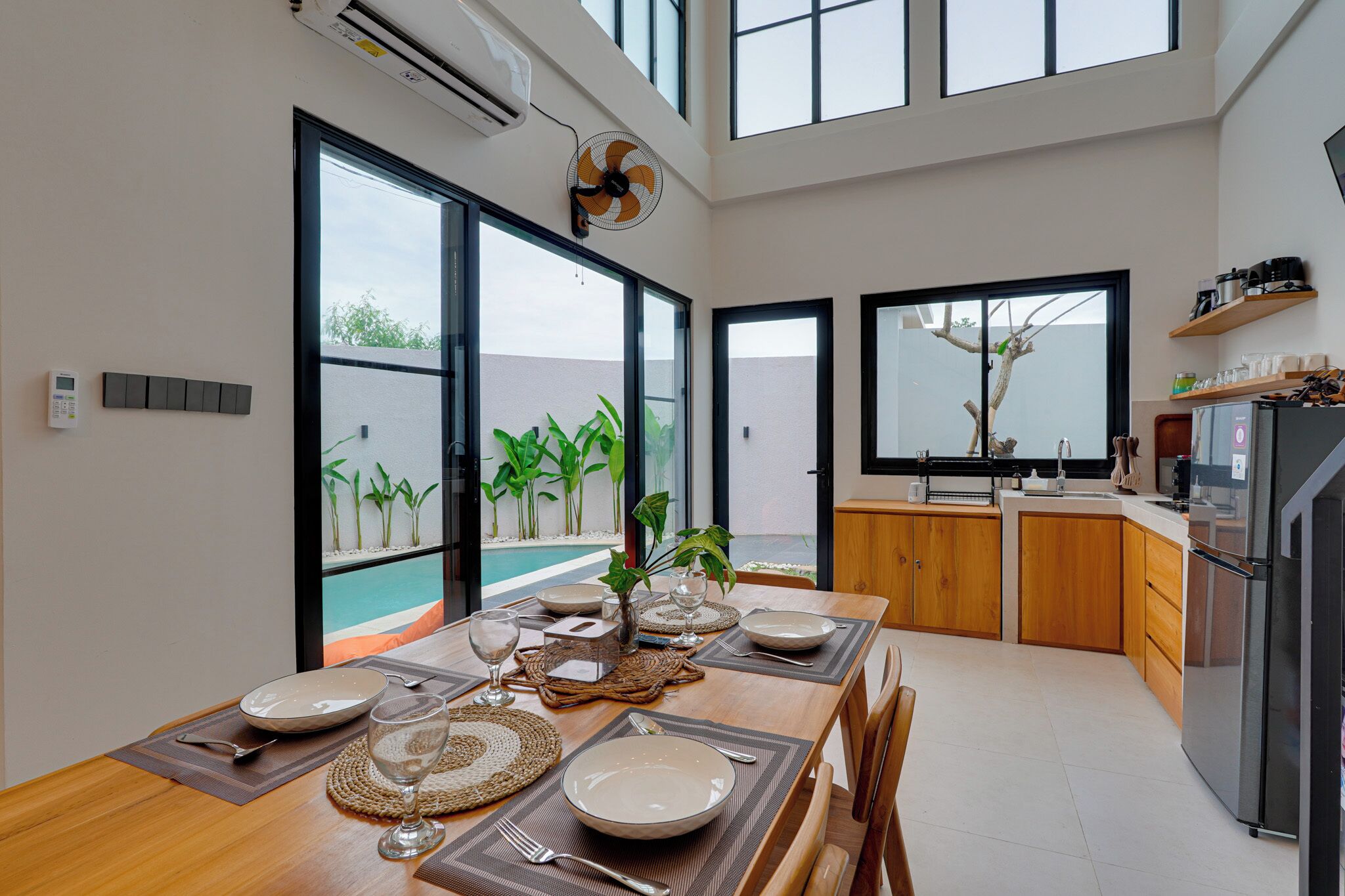 Villa, Pool View | In-room dining